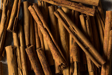 Dry Organic Ceylon Cinnamon Sticks
