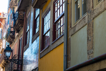 Obraz premium Porto&nbsp;or Oporto&nbsp; is the&nbsp;second-largest city&nbsp;in&nbsp;Portugal&nbsp;and one of the&nbsp;Iberian Peninsula's major urban areas. Porto is famous for &nbsp;Houses of Ribeira Square located in the historical center of Porto