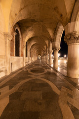 Fototapeta premium Venice by night
