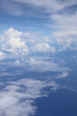 Nuages dans le ciel au dessus de la mer, Polynésie française