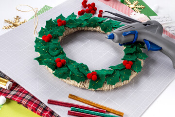 DIY instruction. Making a Christmas wreath from felt. Craft tools and supplies. Step 6