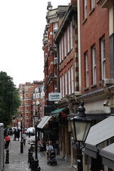 General view of sites in London United Kingdom featuring buildings, flags, gardens and famous buildings