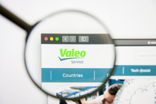 Los Angeles, California, USA - 14 February 2019: Valeo website homepage. Valeo logo visible on monitor screen.