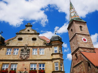 Wolframs-Eschenbach Liebfrauenmünster Kirche Deutschordenschloss Erker Turmuhr Sandstein Franken...