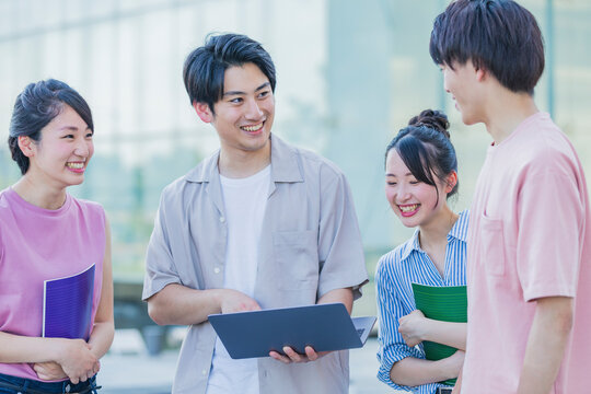 大学生のポートレート