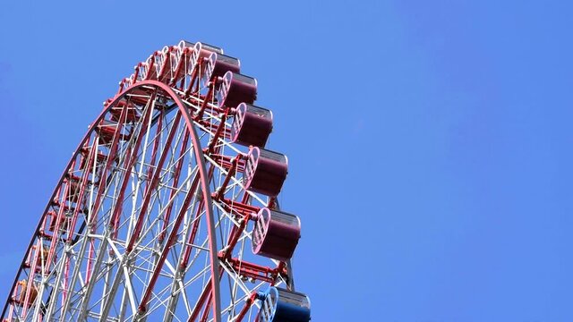 家族で遊園地に出かけた時に乗った思い出は「観覧車」
