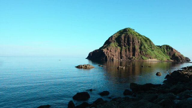 二ツ亀　佐渡　外海府の景色