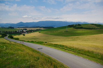 road to the mountains