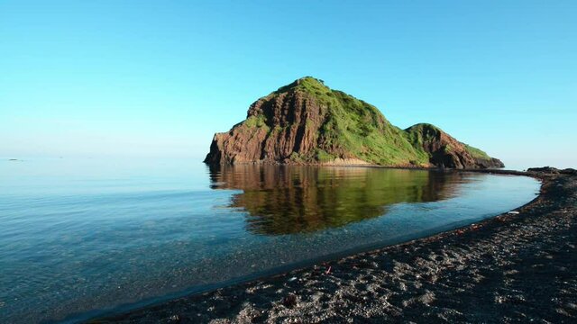 二ツ亀　佐渡　外海府の景色