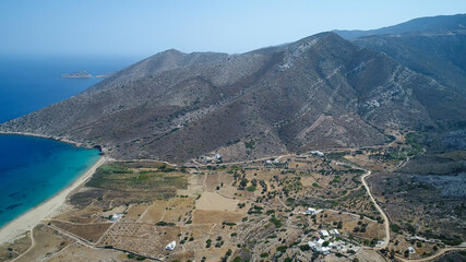 Île d'Ios dans les Cyclades en Grèce vue du ciel