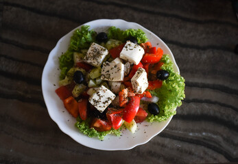 salad, food, tomato, plate, vegetable, lettuce, fresh, healthy, meal, cheese, vegetables, green, dinner, appetizer, vegetarian, white, diet, lunch, cuisine, dish, greek, tomatoes, delicious, onion, is