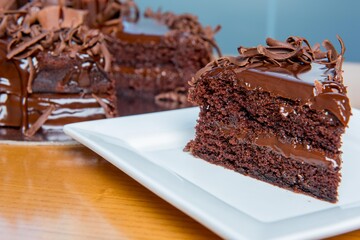 Chocolate cake, Slice