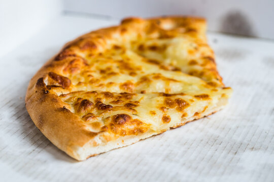 Cheesy Garlic Bread In A Pizza Box