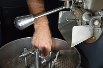 Kaffe Rüstung von Hand