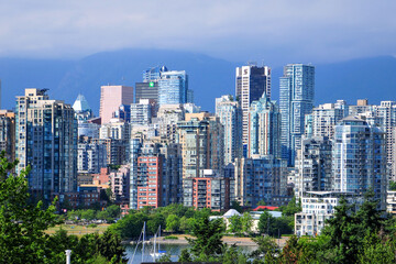 カナダバンクーバーの港風景　Beautiful high apartments scenery in Vancouver