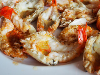 Grilled river prawn, grilled, seafood on a plate waiting to be served in the middle of the shrimp in the form of Thai food.