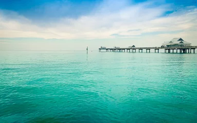 Photo sur Plexiglas Clearwater Beach, Floride Pier at Clearwater Beach on Mexican Gulf at Florida