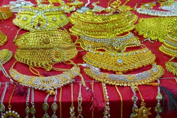 Ethnic oriental jewelry souvenirs on sale 