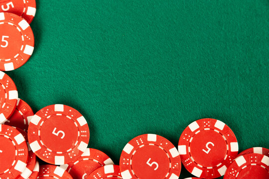 P&oacute;quer: juego de cartas, dados y apuestas.