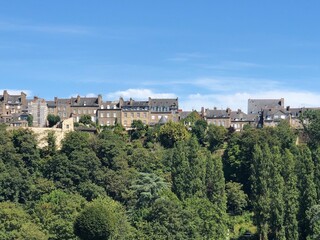 Fototapeta na wymiar Vue de la ville de Fougères 
