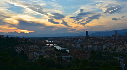 Fototapeta na wymiar Coucher de soleil vue Panoramique Florence Toscane Italie