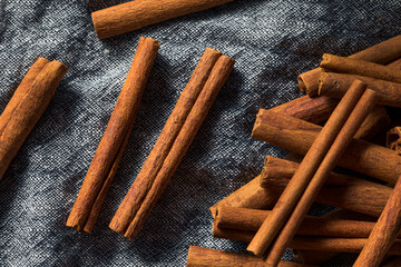 Raw Organic Cassia Cinnamon Sticks