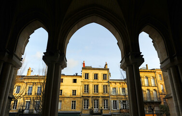 Rue Notre Dame. Portique Église Saint Louis des Chartrons, Bordeaux Gironde France