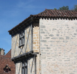 maison à colombage en pierres ,rustique