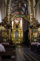 Obraz premium Krakow, Poland - July 04, 2016: View Of Interiors And Altar In Corpus Christi Basilica