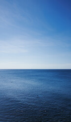 Obraz premium Ntural ocean landscape with view from the pool. Blue water and sky