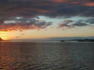 Naklejka na ściany i meble Sunset Sea View Molde Hurtigruten Norway