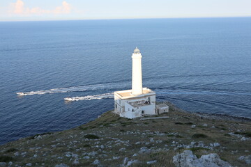 Otranto - Motoscafi a Punta Palascia al tramonto