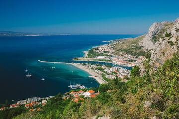 Obraz premium Beautiful city of Omis, Croatia seen from the Stari Grad fortress. 