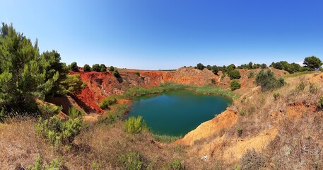 Otranto - Panoramica del lago di bauxite