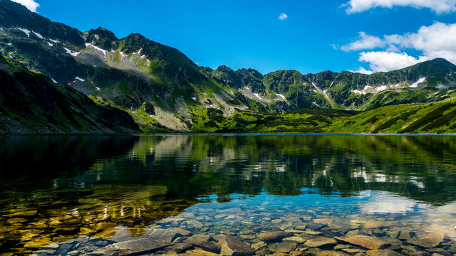 Fototapeta Great pond in the Tatras