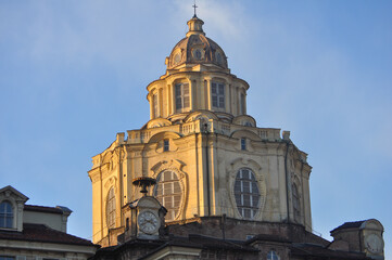 Fototapeta na wymiar San Lorenzo church in Turin