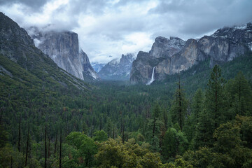 tunnel view in yosemite nationalpark, california, usa