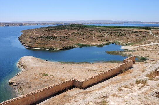 Necm Castle is located in Manbij, Syria. Necm Castle is located on the bank of the Euphrates River. The castle was built in the 100th year before Christ. The castle was repaired in later periods.