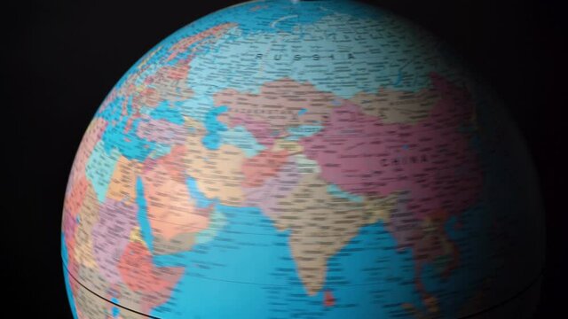 Spinning around sphere with countries and continents