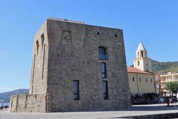 Acciaroli - Torre normanna al porto