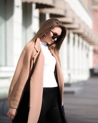 Girl posing at the city