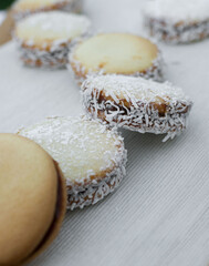 chocolate chip cookies
Alfajores