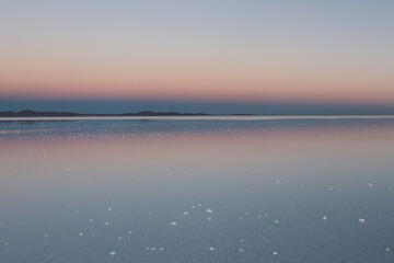 Obraz premium miroir in the salt desert of Uyuni bolivia