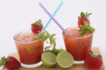strawberries mojito