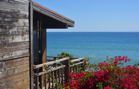Wooden house with pacific ocean view in california
