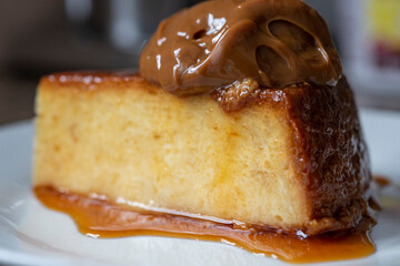 Bread pudding with dulce de leche