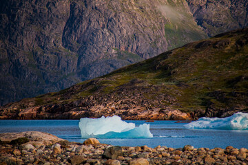 Summer landscape in the fiords of Narsaq, South West Greenland © Alberto Gonzalez 