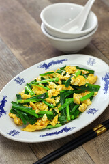 chinese chives and eggs stir fry