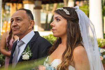 padre e hija el dia de su boda