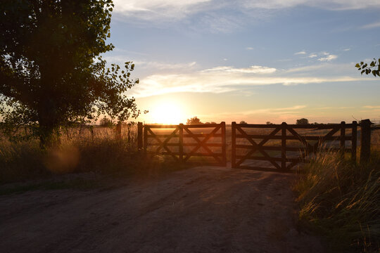 tranquera atardecer